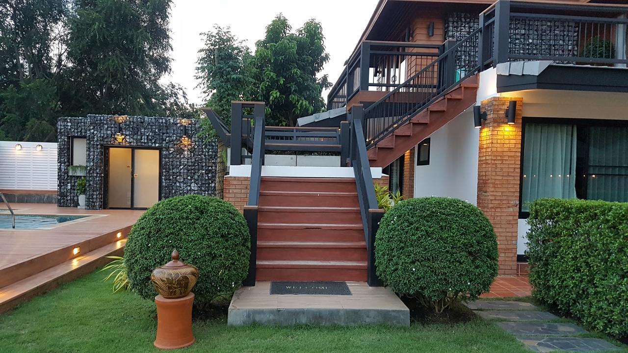 The Loft Riverside Chiangmai Hotel Chiang Mai Exterior foto